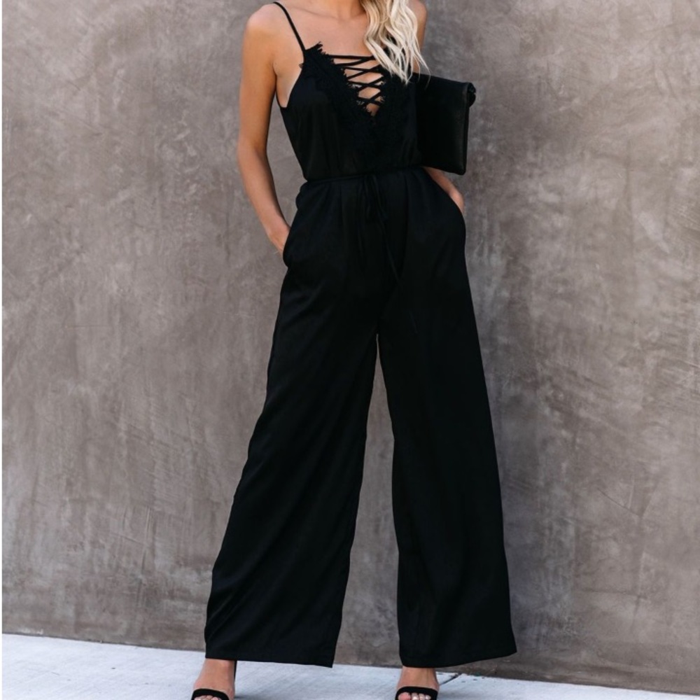 NWT VICI 🖤 First Dibs Criss Cross Jumpsuit